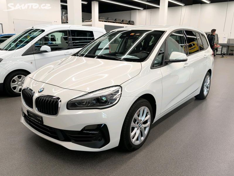 BMW Řada 2, 220d xDrive / HUD / ADAPT.TEMP